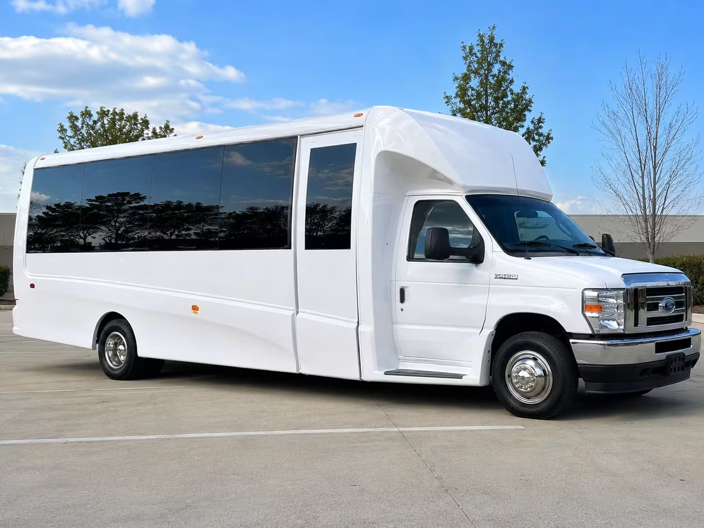 15 passenger minibus