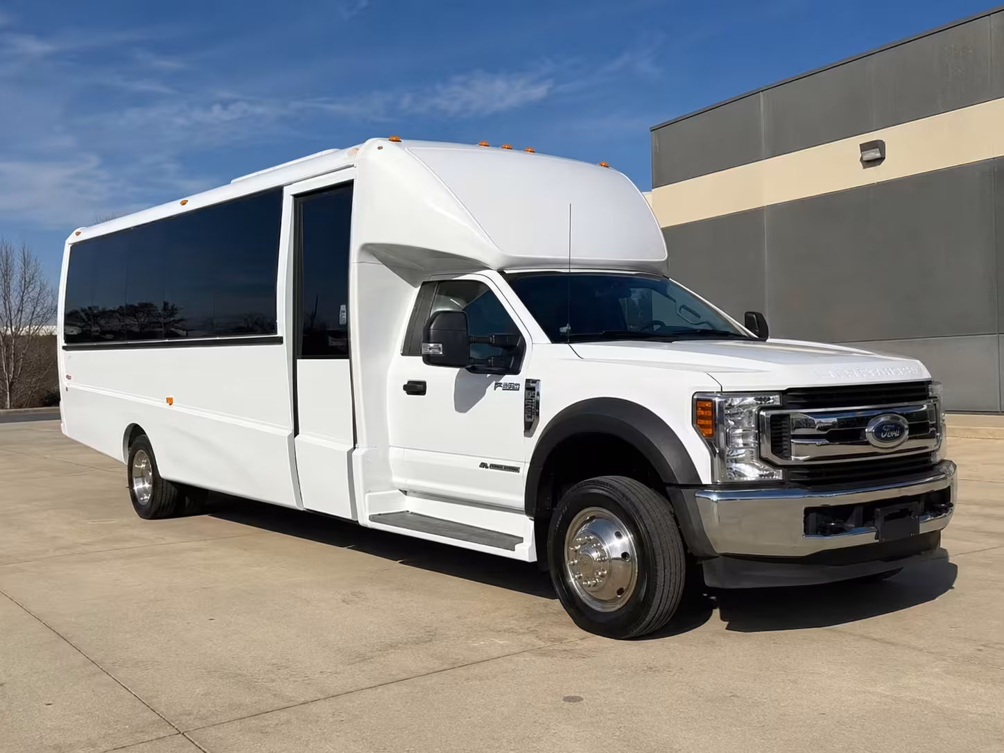 corona 18 passenger minibus rental