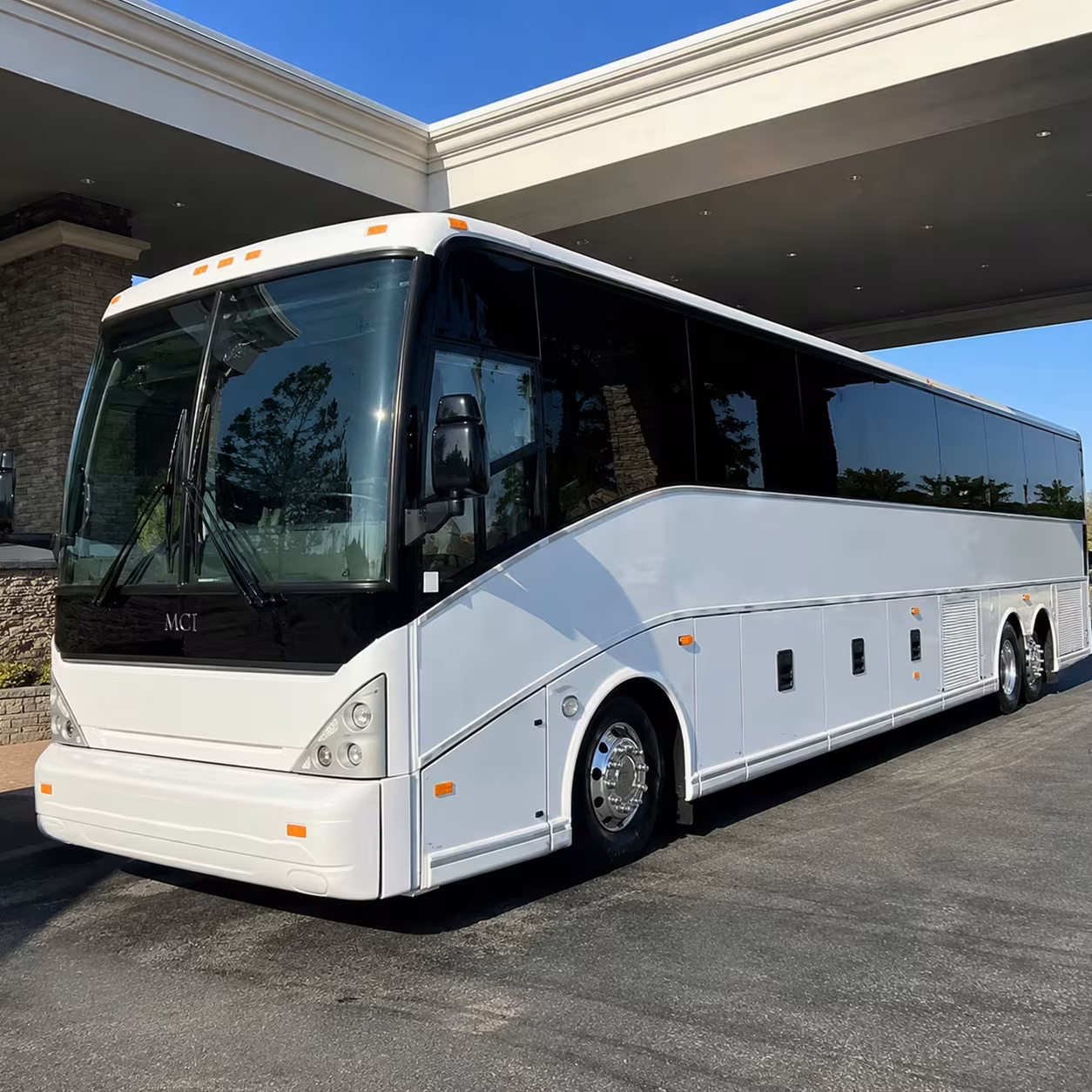 lax group shuttle buses from corona